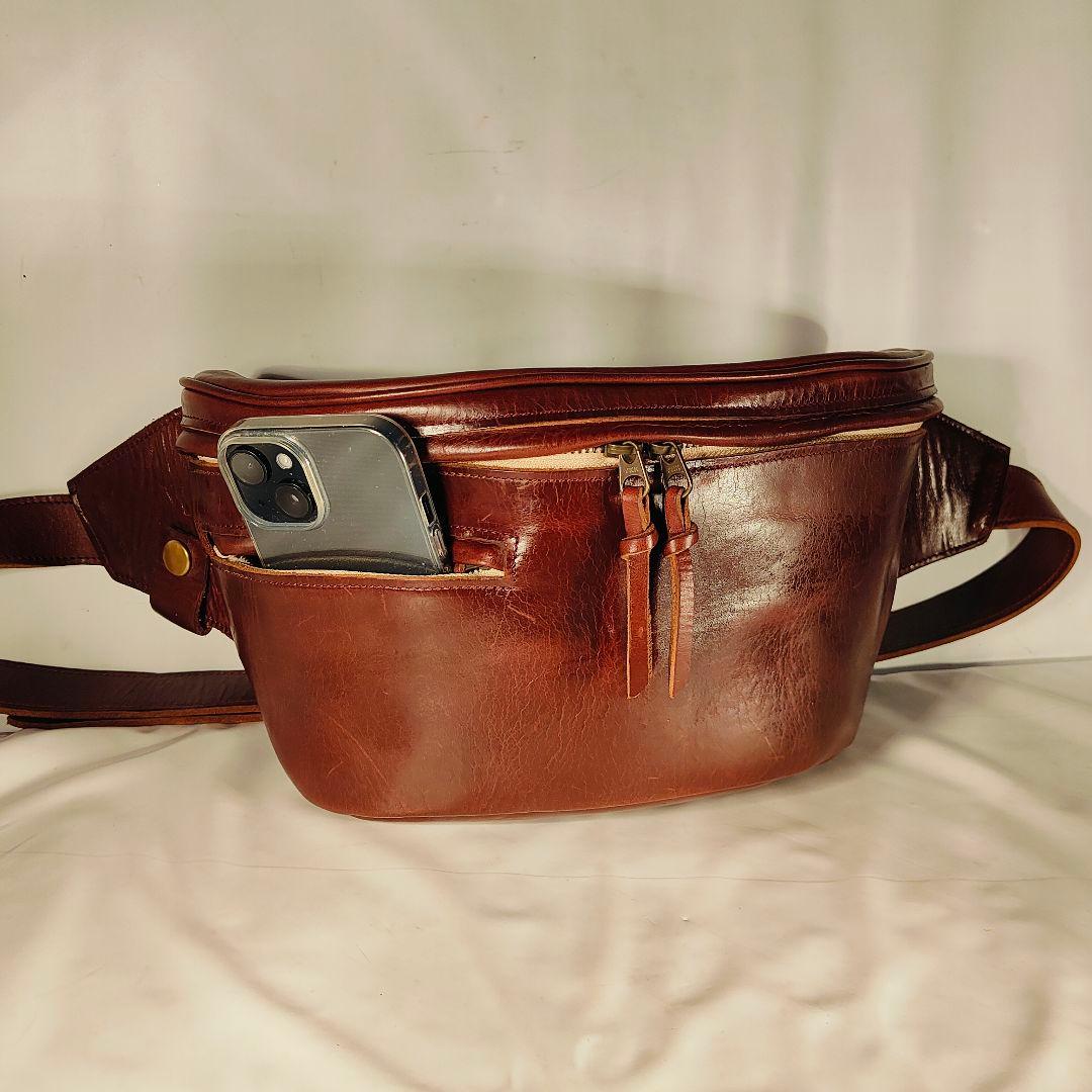 割引価格中【極上完売品】The child mind 高級極厚革ボディバッグ