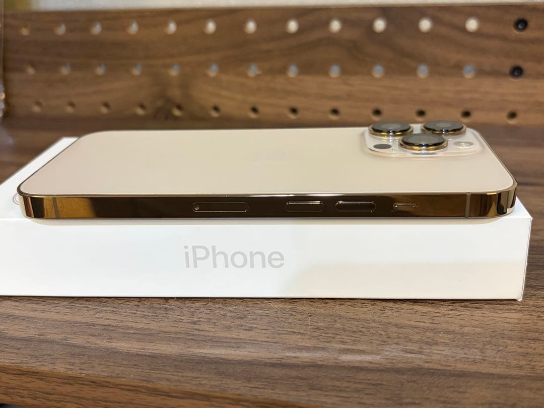 iPhone 13 Pro 128GB ゴールド　美品