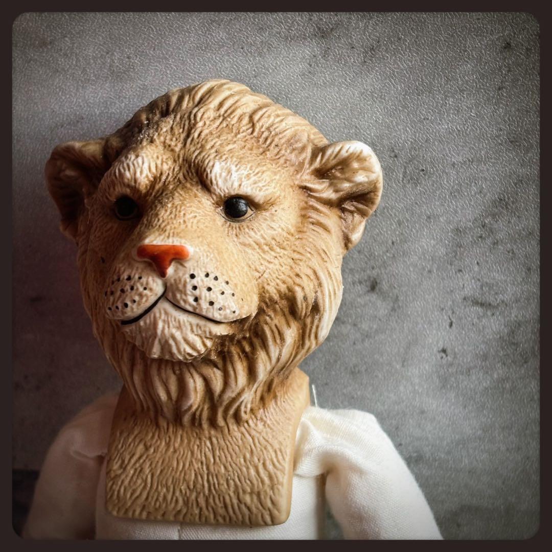 レアヴィンテージ ライオンのビスクドール