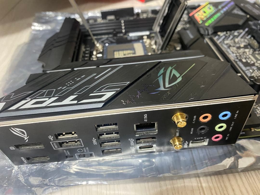 ROG STRIX B660-F GAMING WIFI マザーボード　ATX