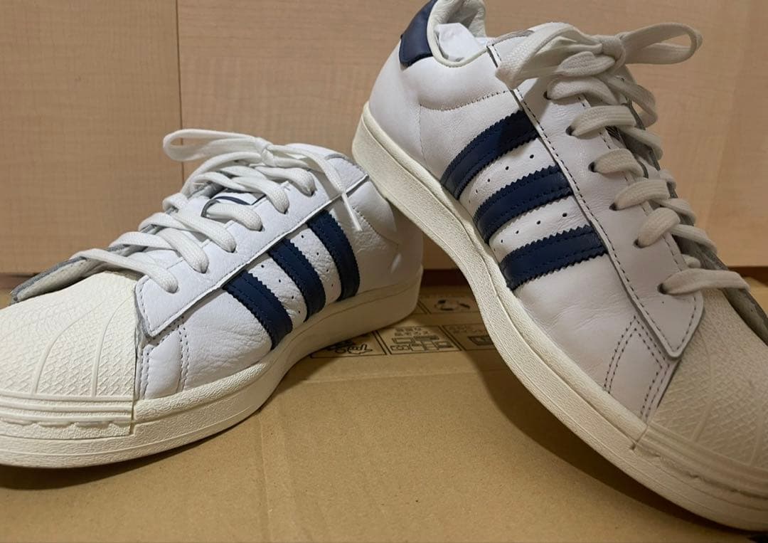 キムタク　HERO アディダス オリジナルス スーパースター ホワイト/ブルー