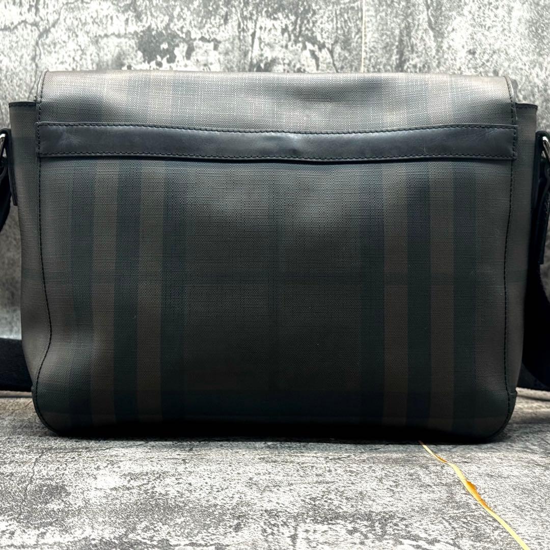 極美品✨バーバリー ノバチェック メッセンジャーバッグ 斜めがけ A4 メンズ