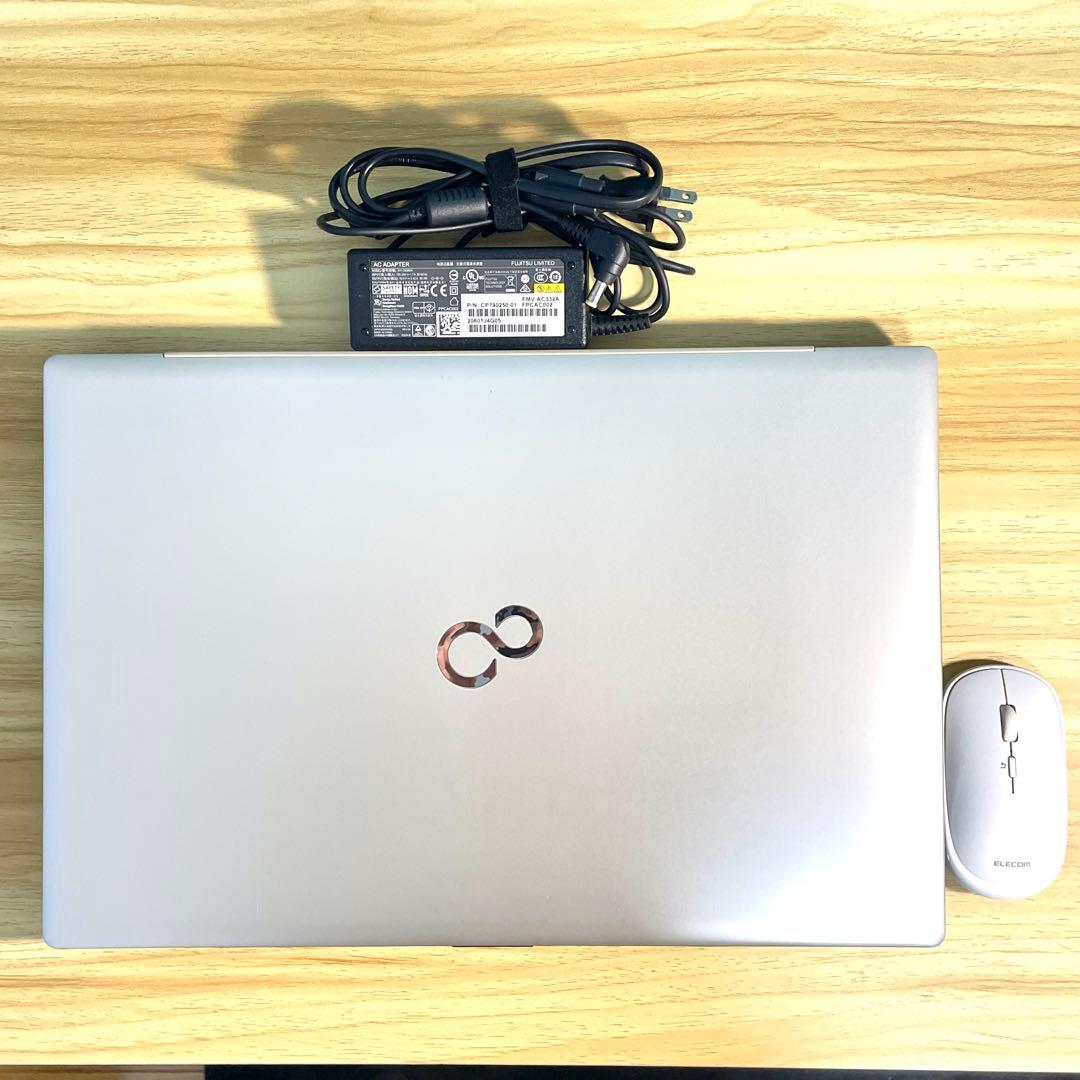 富士通 LIFEBOOK NH/Corei7/16GB/SSD512GB/BR