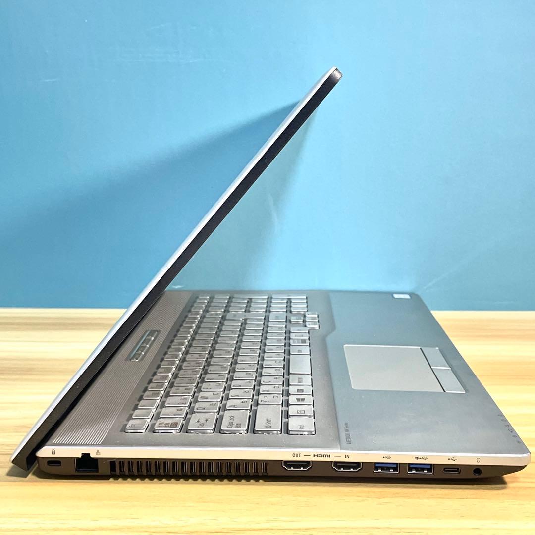 富士通 LIFEBOOK NH/Corei7/16GB/SSD512GB/BR