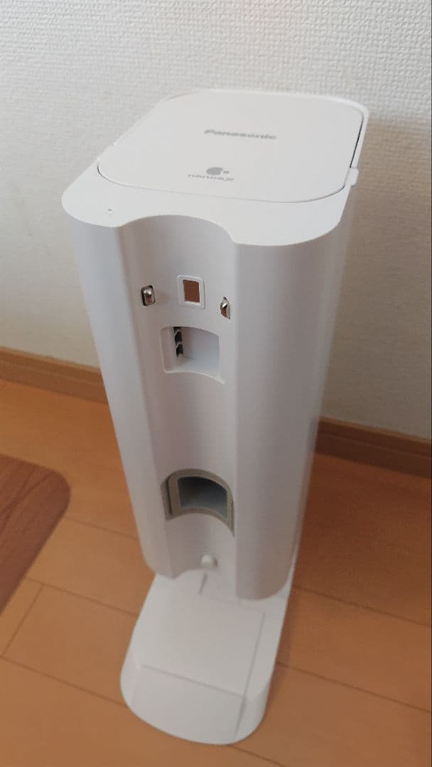 【美品！送料込】2025年製 Panasonic製コードレススティッククリーナー