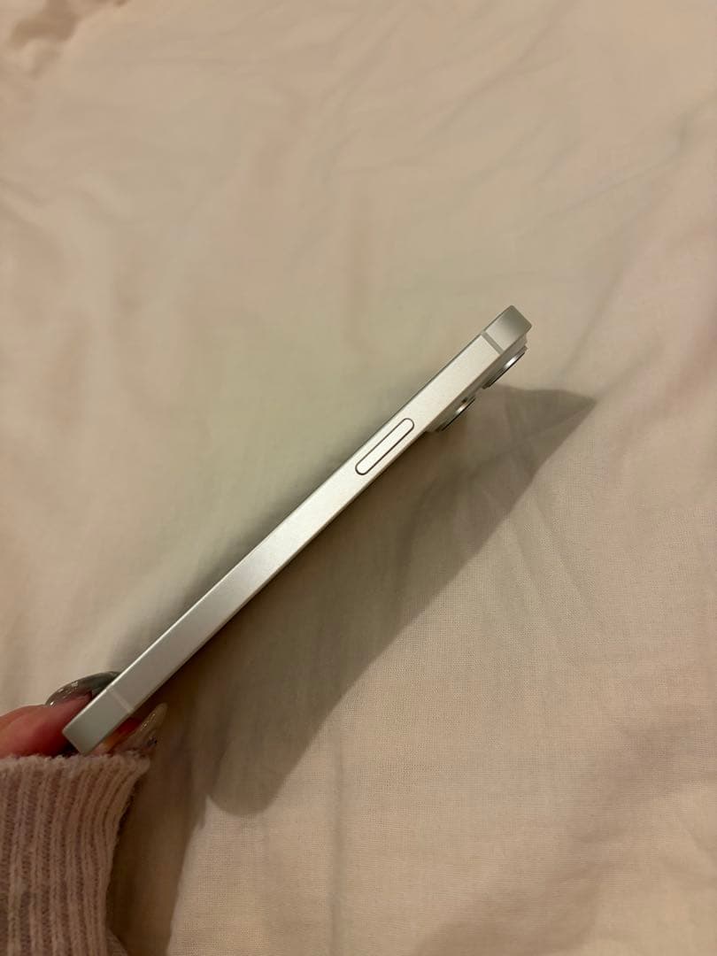 Apple iPhone 14 ホワイト 本体　箱付き　美品