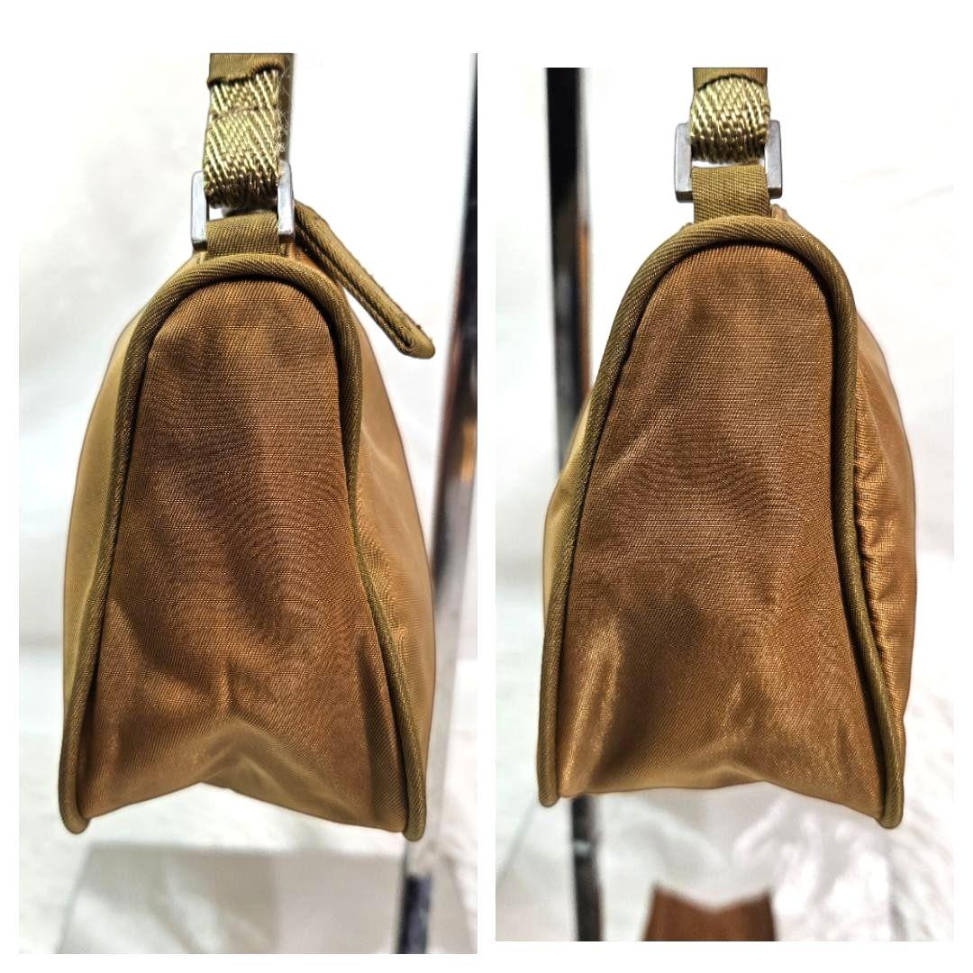 PRADA アクセサリーポーチ 三角ロゴ ナイロン オレンジ