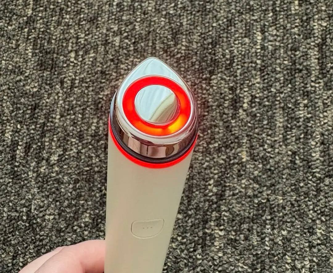 中顔面ケアセット　リフトEMSローラー ブースタープロミニプラス　メディキューブ