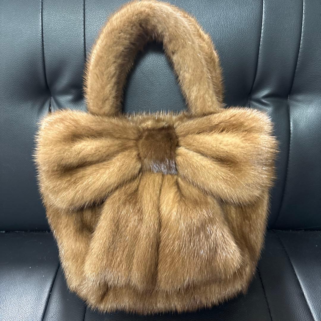 新品❣️ミンクリボン❣️可愛い❣️持ち手もミンク❣️ファーバッグ