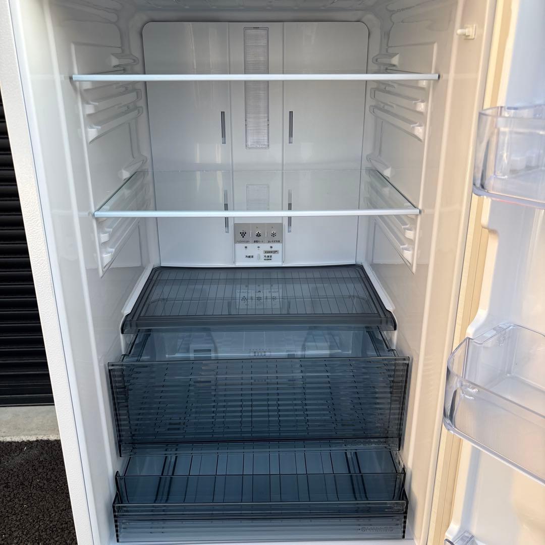 冷蔵庫　シャープ　SJ-PD31J-W 2023年製　310L