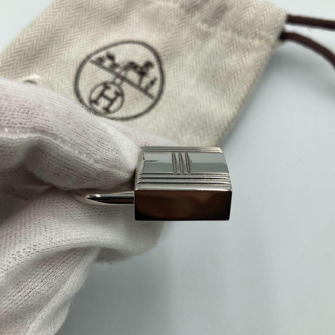 ！極美品！　エルメス　南京錠　鍵付き　シルバー