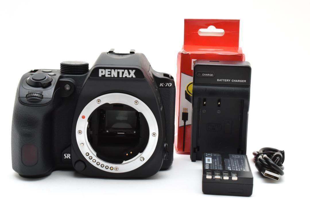 ■ ほぼ新品 ■ ペンタックス　PENTAX K-70 ボディ〈S数3678回〉