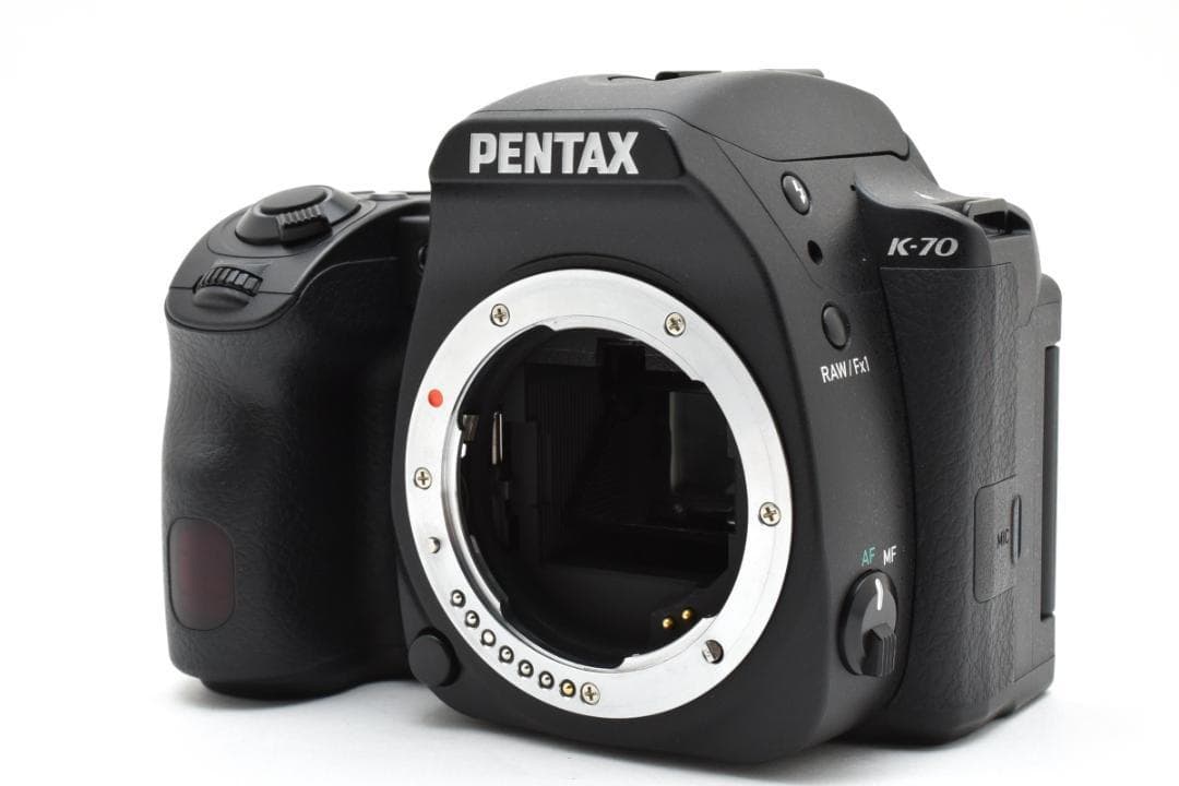■ ほぼ新品 ■ ペンタックス　PENTAX K-70 ボディ〈S数3678回〉