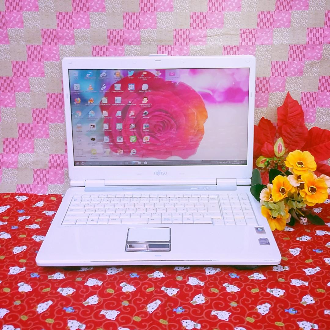 富士通/HDD大容量500GB！最新Win10搭載！ホワイト色/動画&画像編集
