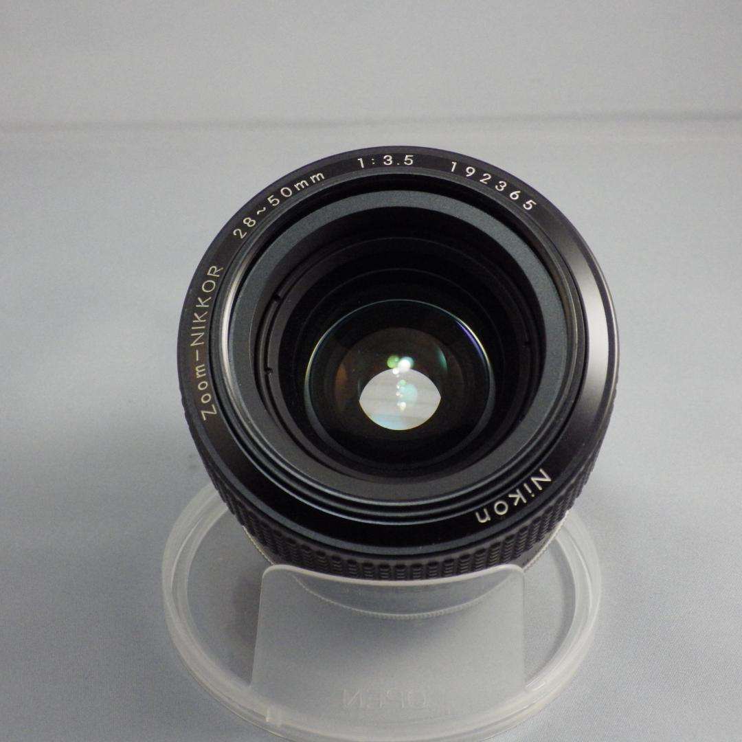 Nikon 28-50mm レンズ