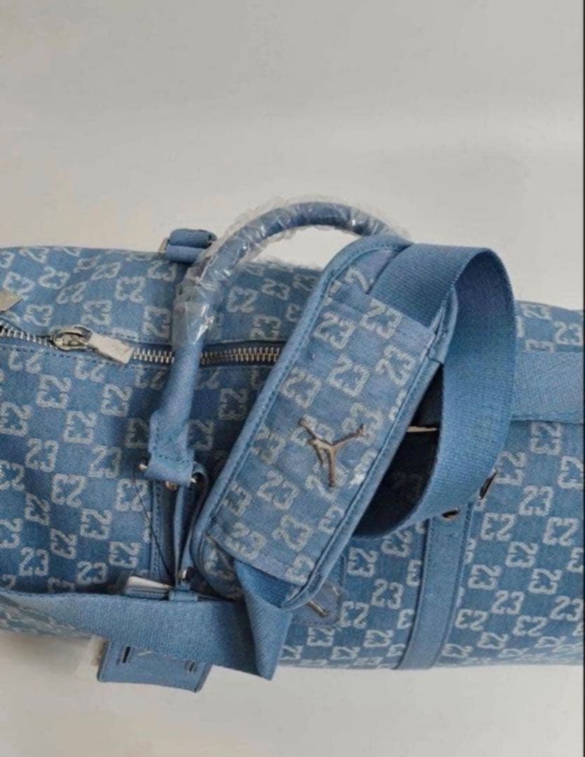 新品ジョーダン ライトブルー ダッフルバッグ