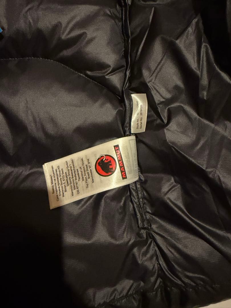 MAMMUT グラビティ インサレーション フーデッド ジャケット