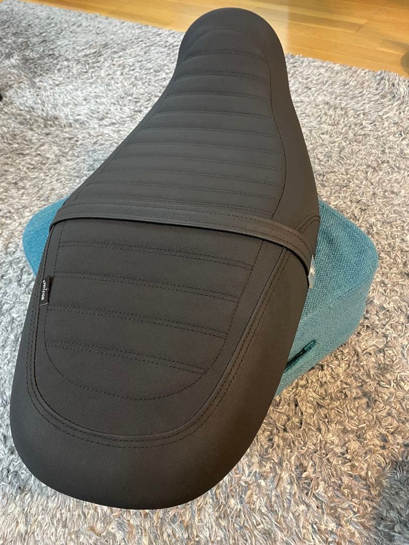 z900rs ローダウンシート　社外品