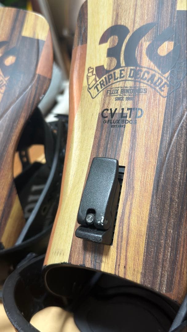 22-23 FLUX CV LTD 30周年モデル　M