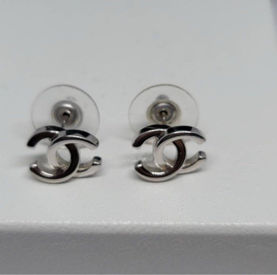 確実正規品　シャネル　ピアス片側　消毒済み　コムドットヤマト着用