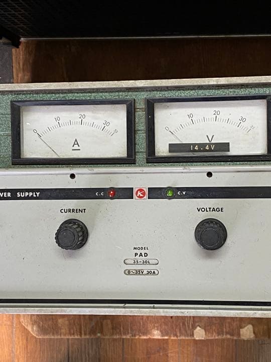 じぃじ　電源菊水　PAD 0〜35V 30A 連続フル使用可