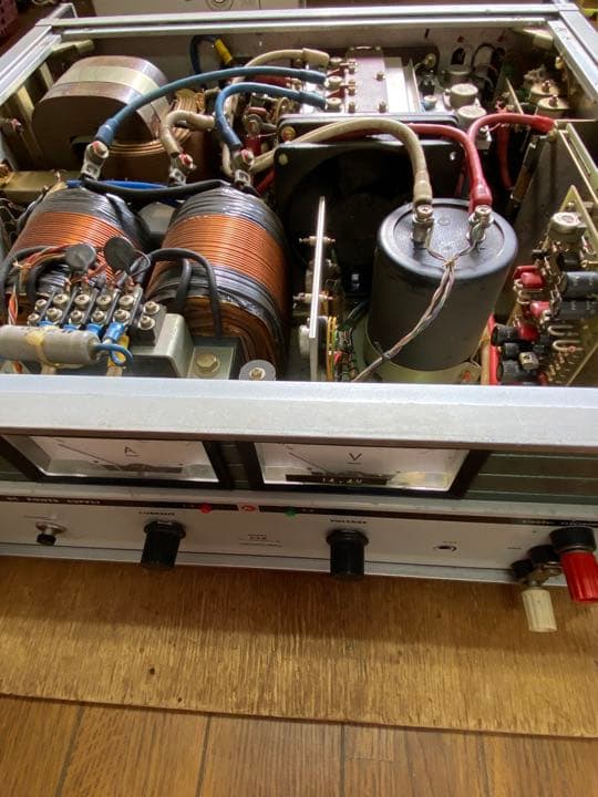 じぃじ　電源菊水　PAD 0〜35V 30A 連続フル使用可