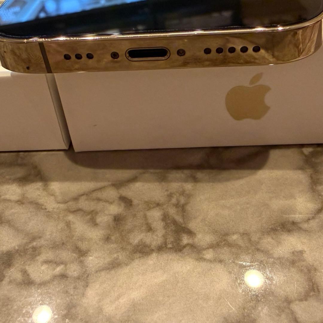 Apple iPhone 14 Pro ゴールド 本体　SIMフリー