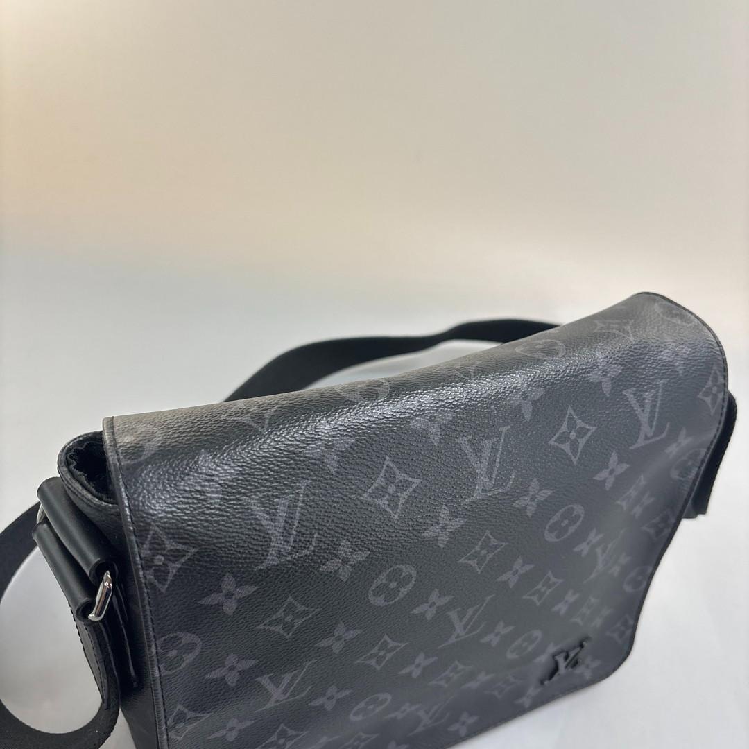 超極美品 ルイヴィトン ディストリクトPM NV2 M45272 エクリプス