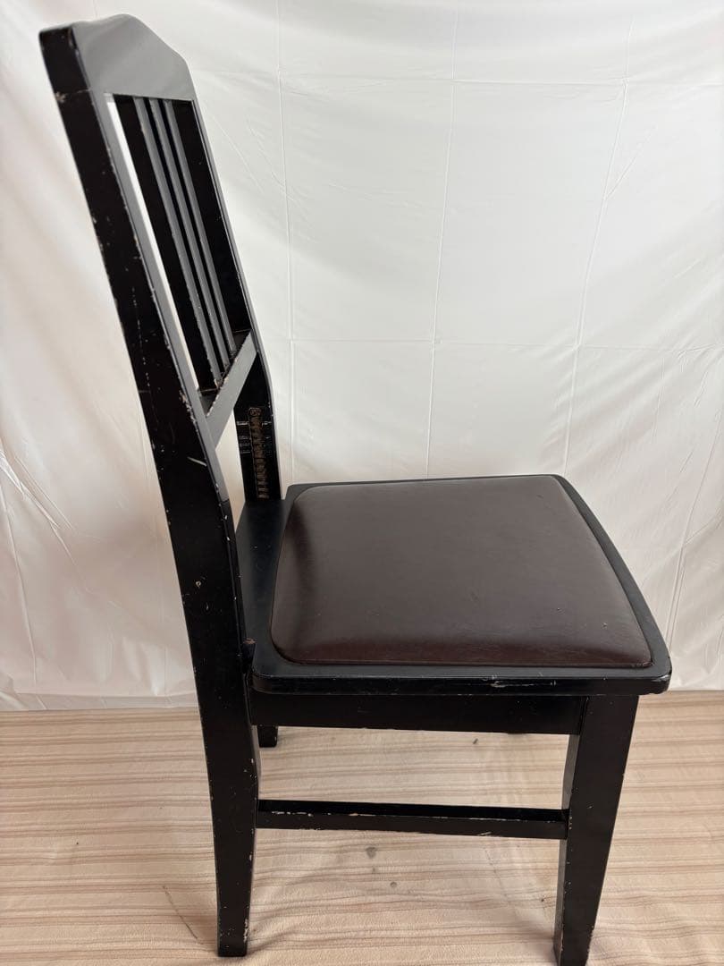 ピアノ　椅子　カワイ