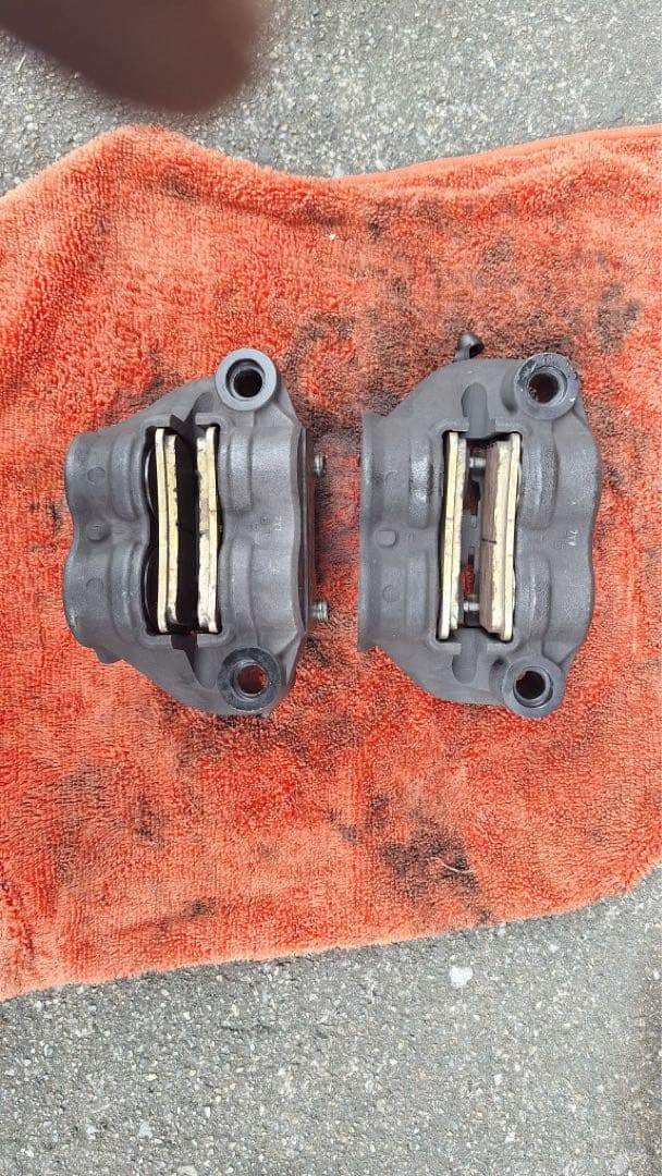 マヘホンダCBR1000RR sc59ブレーキキャリパー