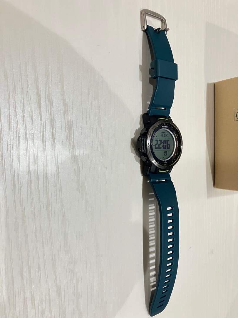 カシオ　プロトレック　腕時計　電波ソーラー　PRW-35Y-3JF 軽量　防水