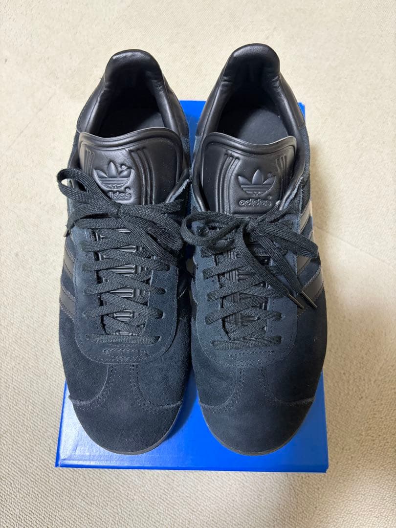 レ*ン様 adidas Gazelle トリプルブラック