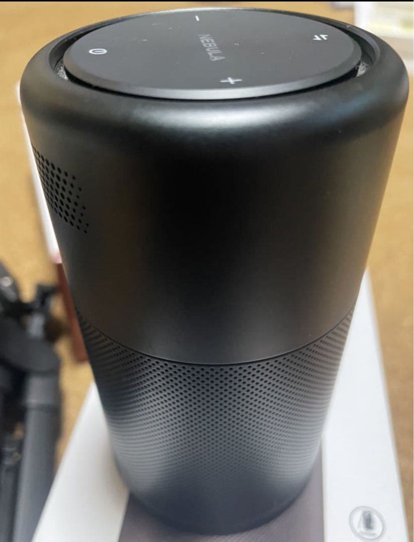 AnkerNebulaCapsulモバイルプロジェクタ簡単映画キャンプアウトドア