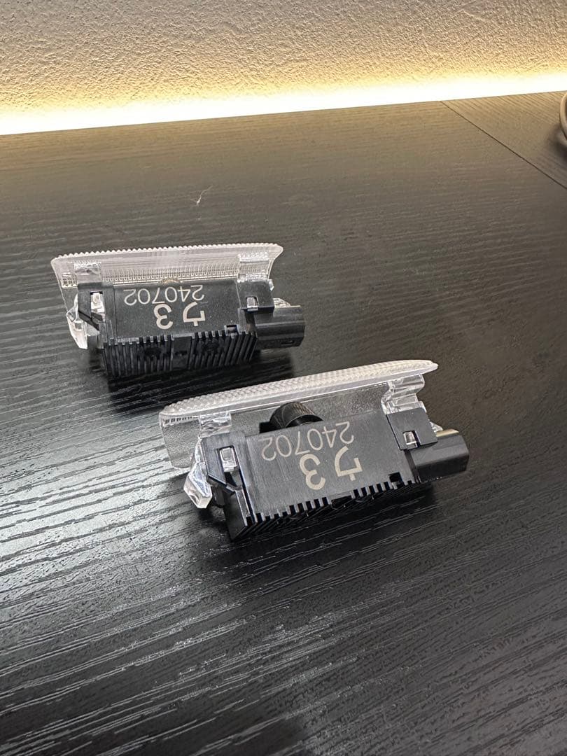 トヨタ純正　ランクル250 プロジェクションカーテシイルミ　ファーストED