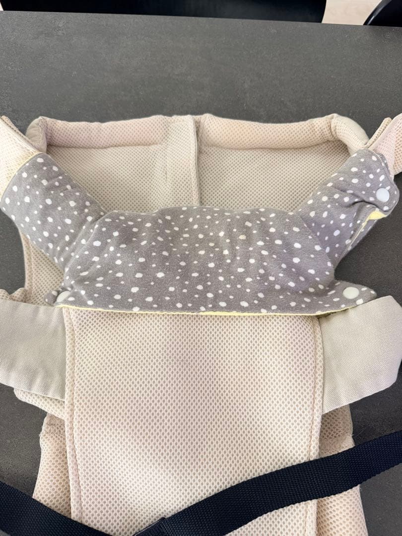 NICO 抱っこ紐 ベージュ　キューズベリー