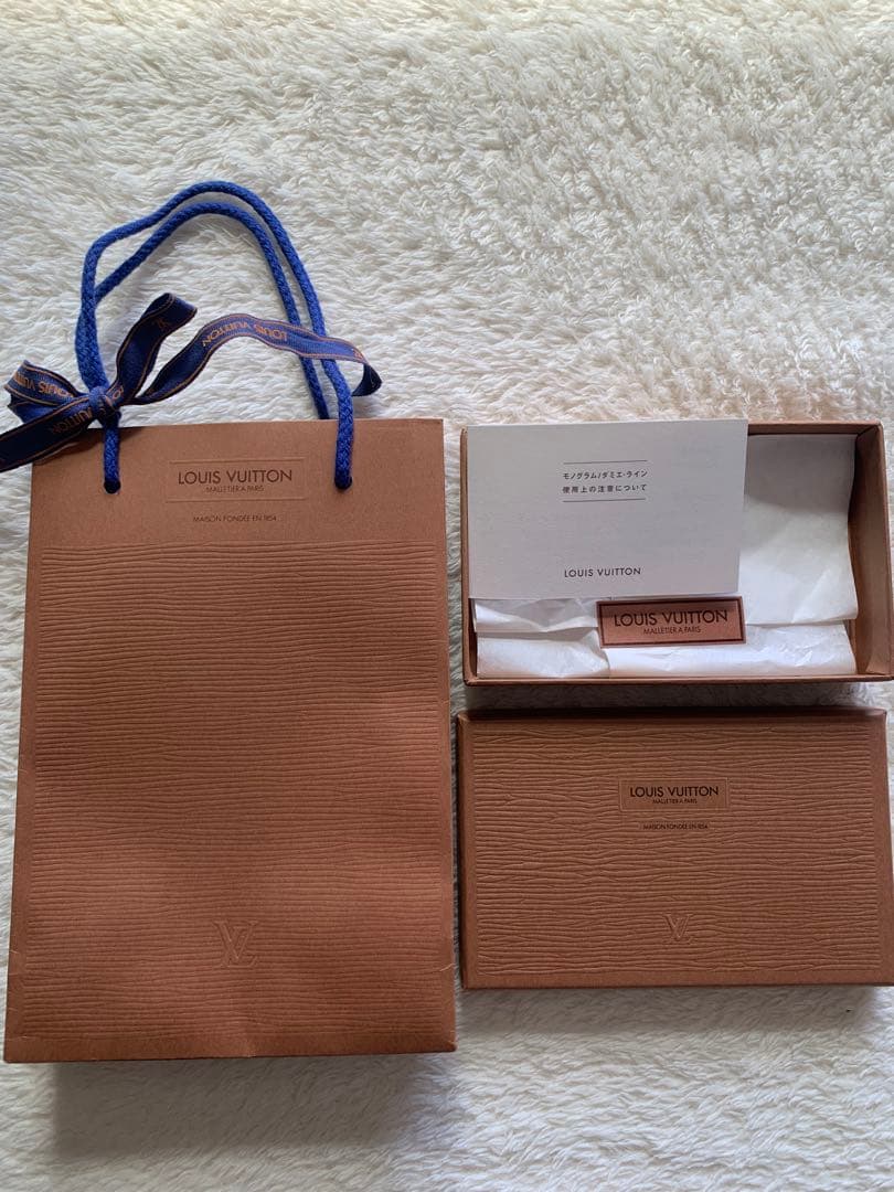 『美品』Louis Vuitton モノグラム ケース　専用箱　紙袋付
