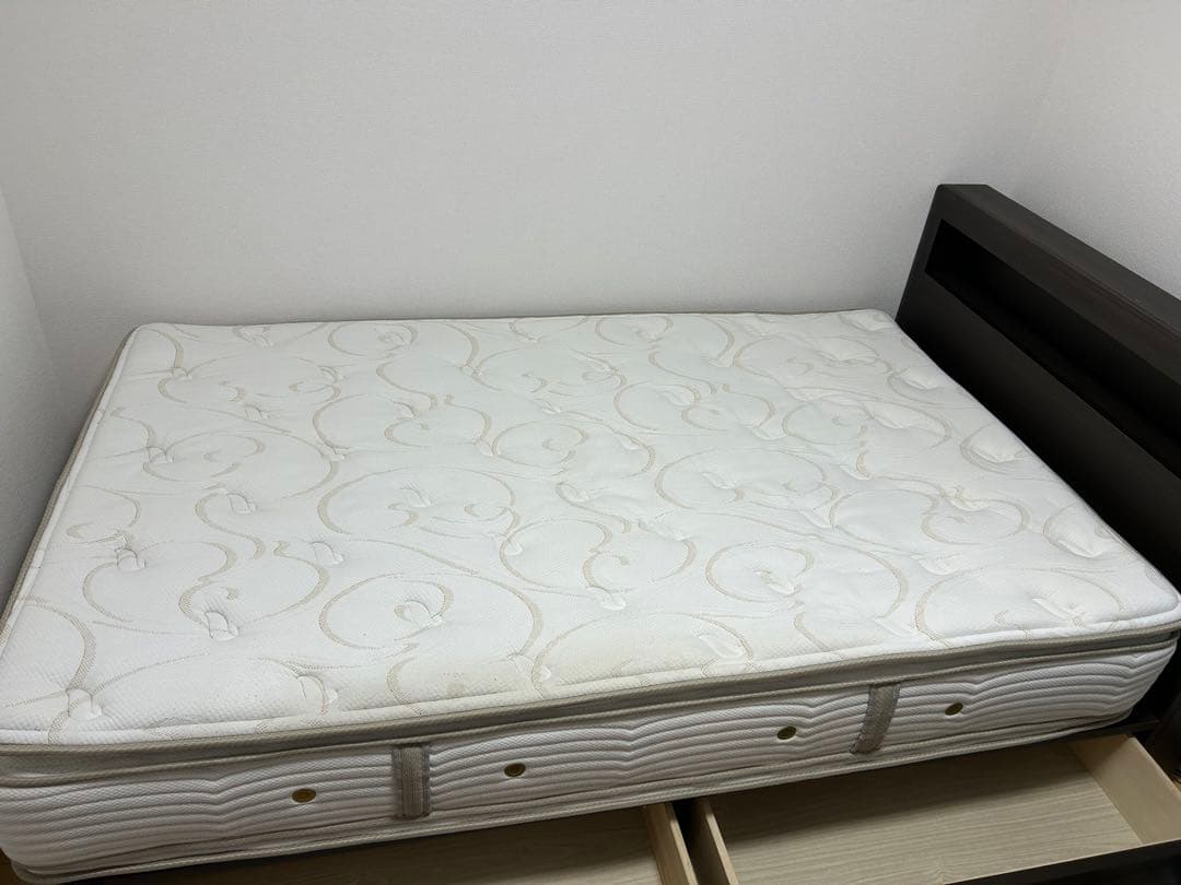 【最終掲載3/20まで！！】ベッドフレーム(シモンズ)