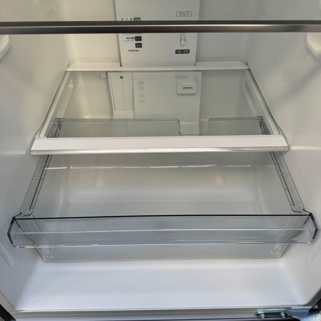 254⭐️2022年製★ハイアール冷蔵庫　大型　3ドア　ブラック 300〜400L