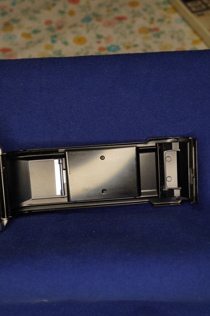 Canon AE-1 ￼ボディとストラップのみ