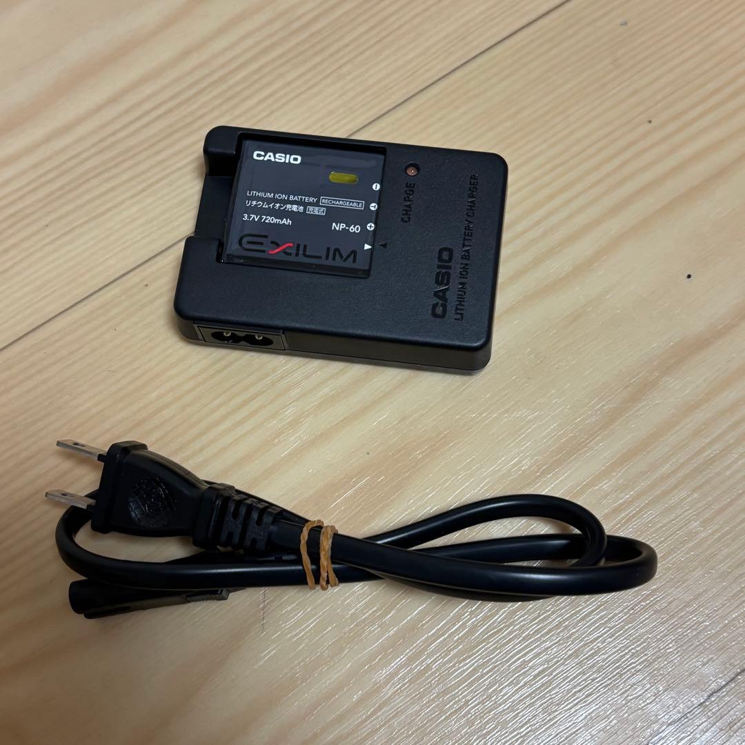 CASIO EXILIM EX-Z80 イエロー カシオ デジカメ　コンデジ