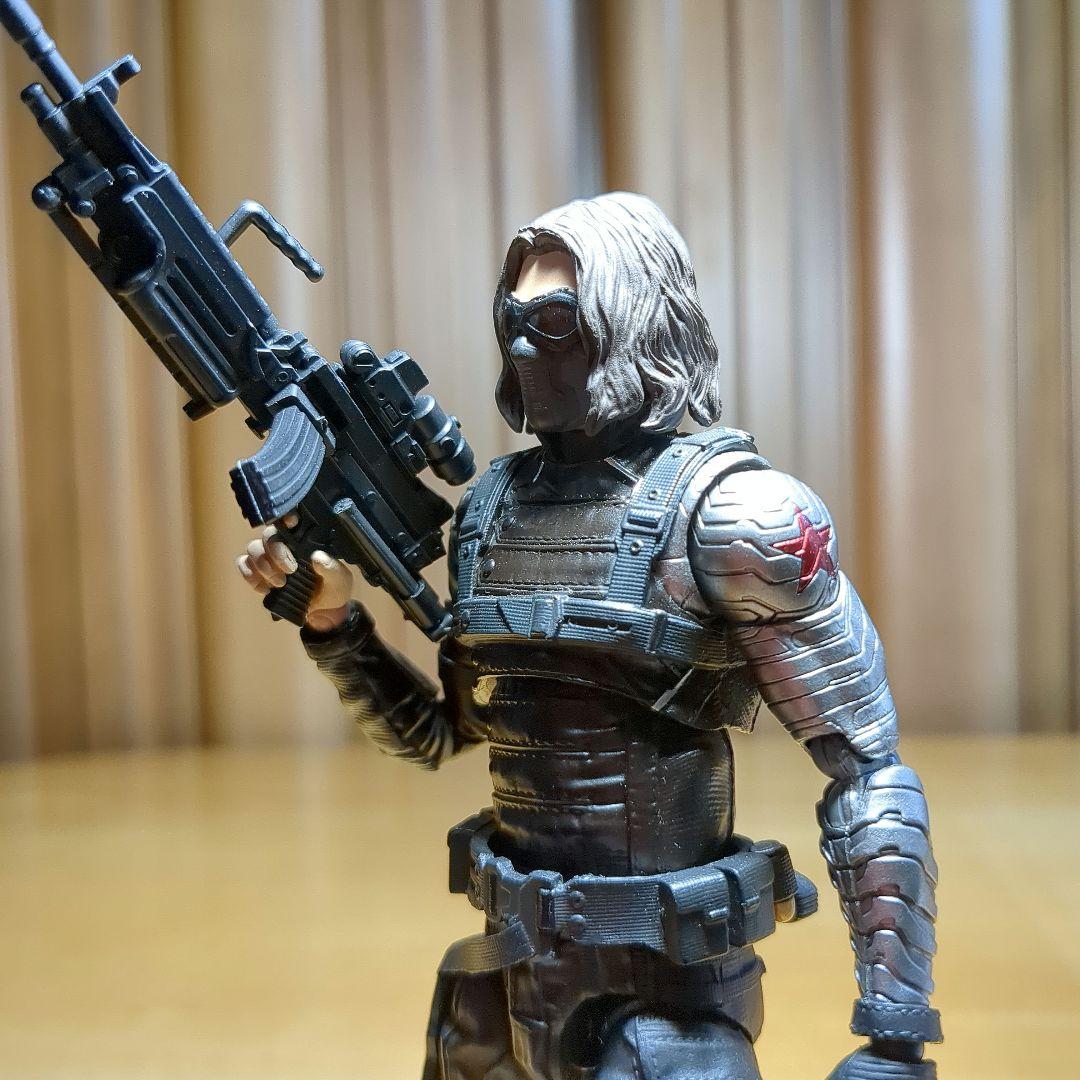 MAFEX No.203　ウィンターソルジャー　•　ウェポンセット