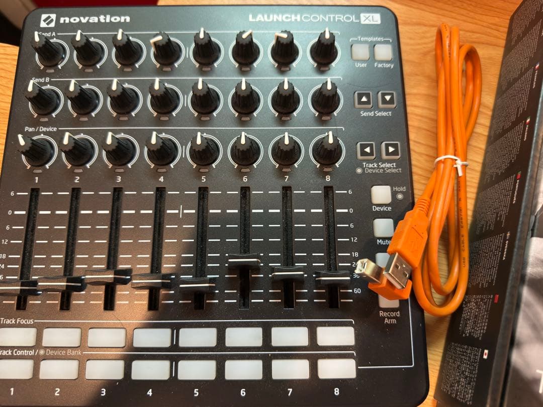 DJ機材 Novation Launch Control XL