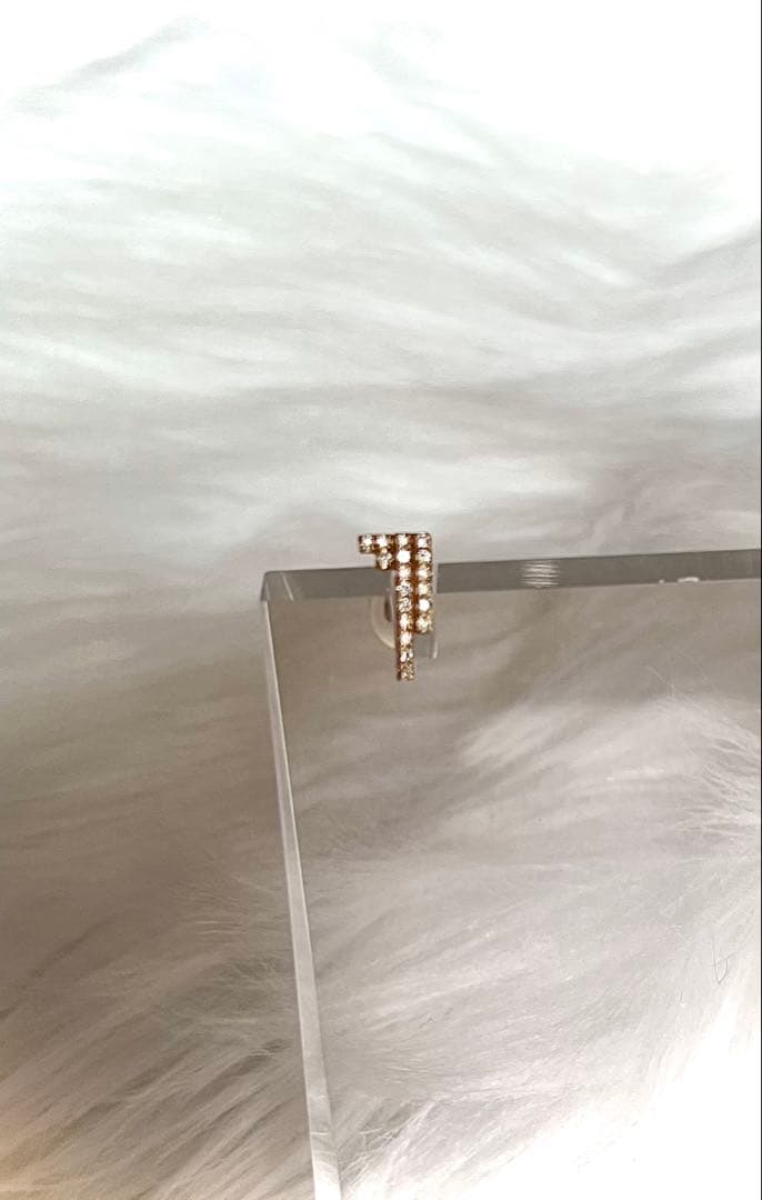 ヒロタカ　ピアスマンハッタン片耳用