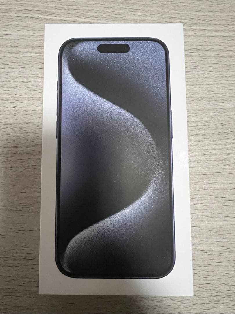 Apple iPhone 15 Pro 256GBブルーチタニウム カナダ版