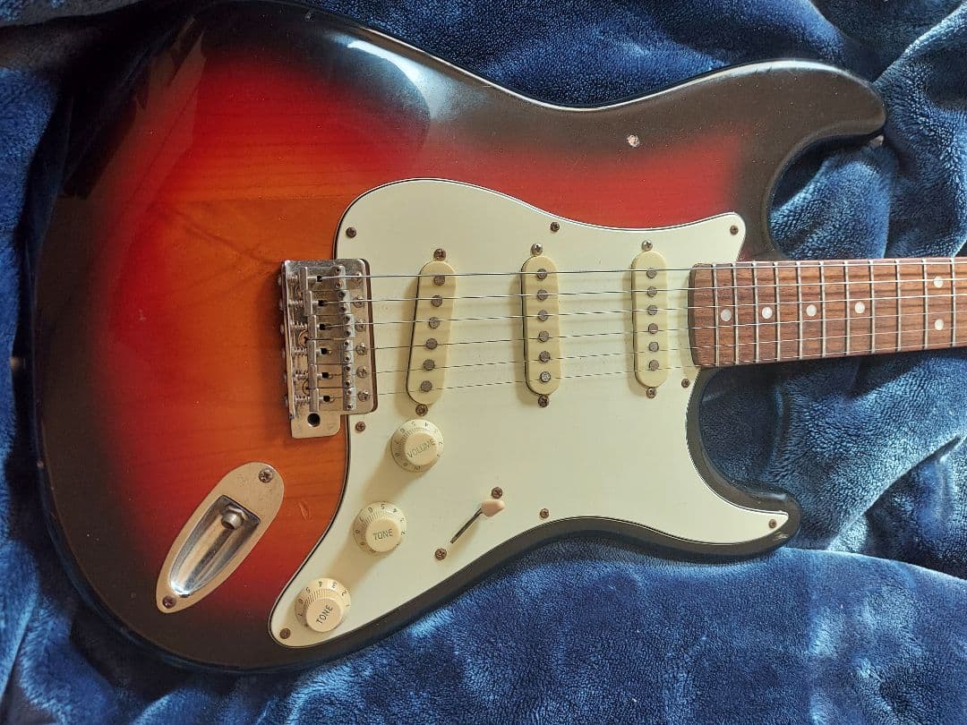 Laid Back　ストラトタイプ エレキギター