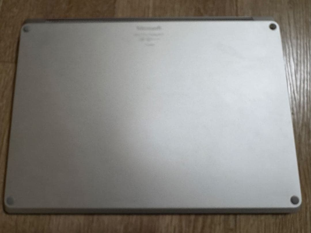 Microsoft Surface Laptop（型番：KSR-00022）