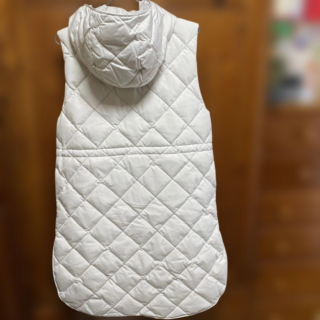 TAION キルティングベスト フード付きアイボリー　L 試着のみ