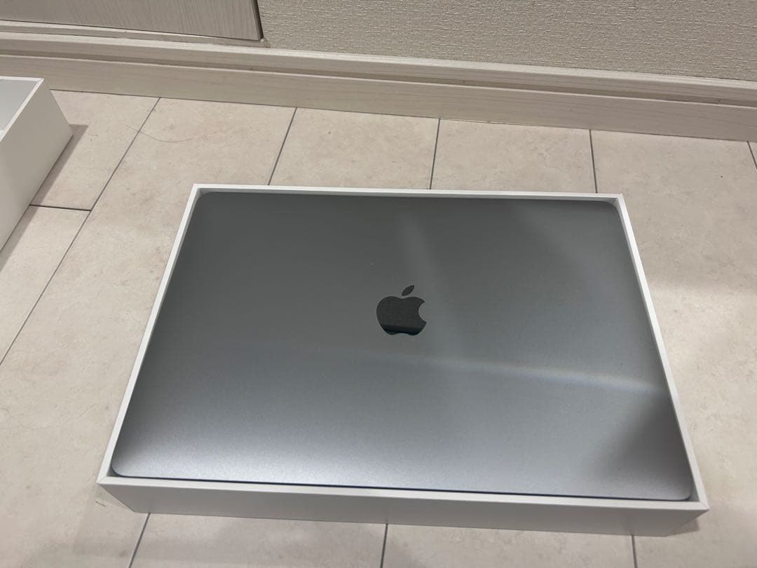 MacBookAir M1 13インチ256GB 8GB Apple公式整備済