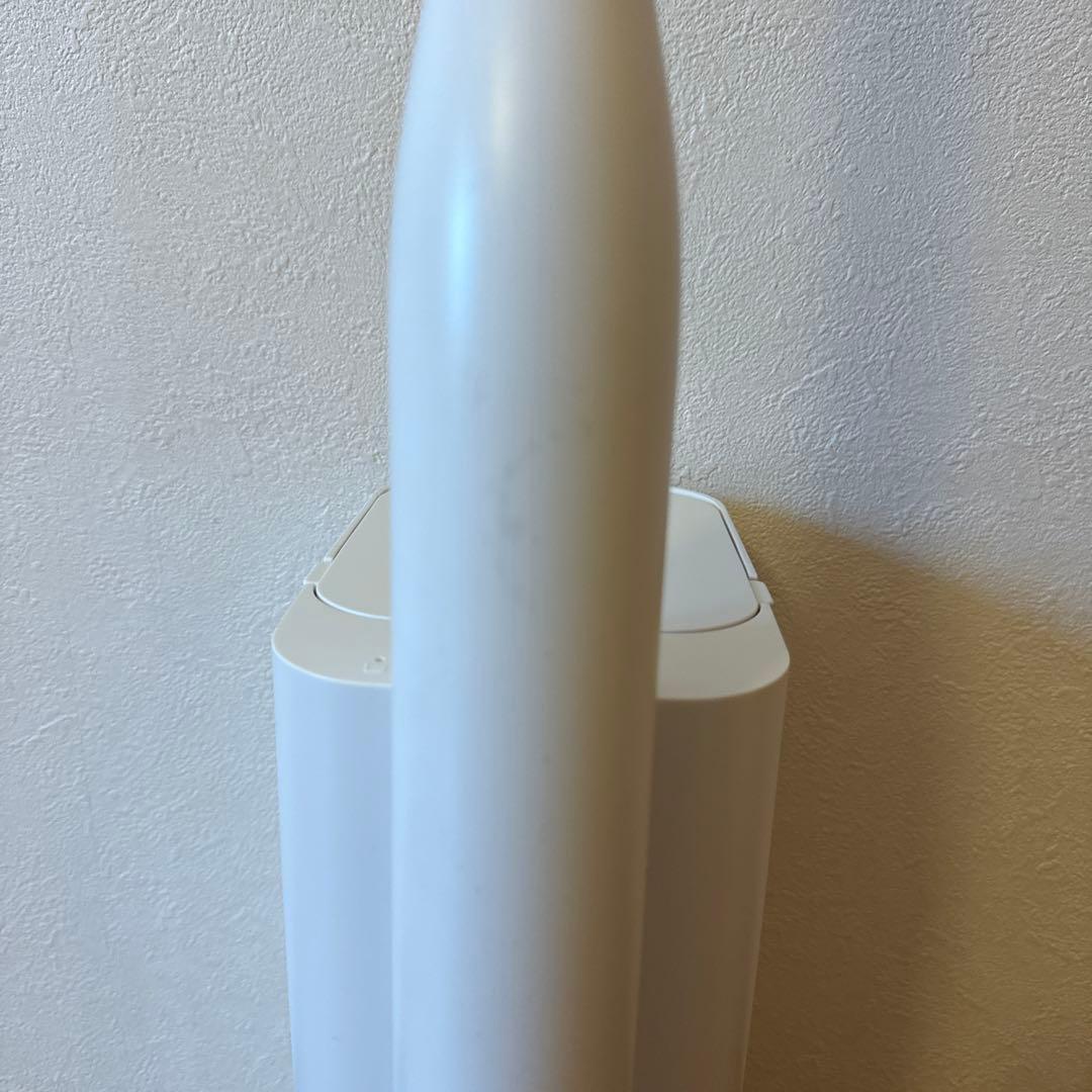 2024年製Panasonic AVA79V-1U コードレス掃除機