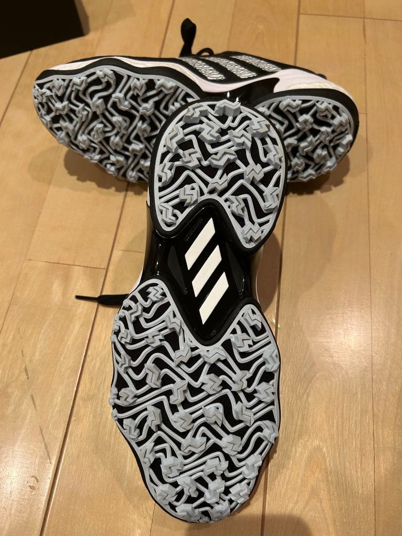 アディダス☆新品❣️コードカオス25！パイクレス女性用シューズ超お得ね引き24cm